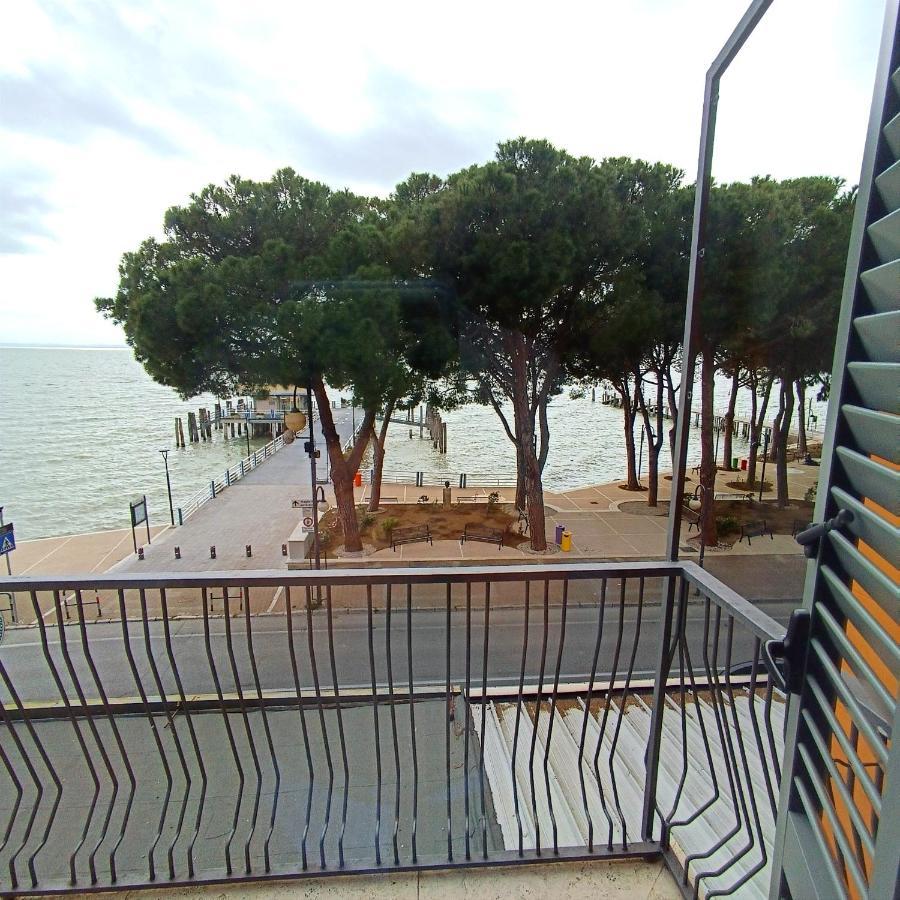 פסיניאנו סול טרסימנו The View - Sunset & Relax - Suite - Appartamenti Vista Lago מראה חיצוני תמונה